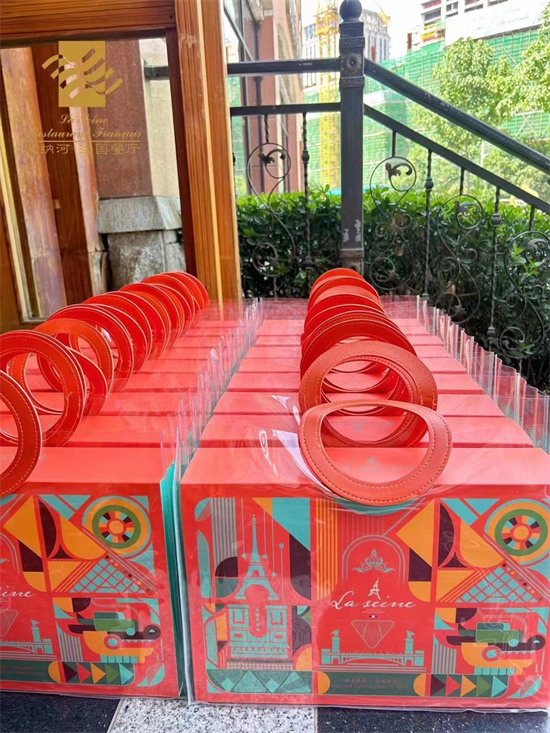 塞納(na)河法(fa)國餐(can)廳端(duan)午粽(zong)禮盒(he)合作(zuo)案例(li)